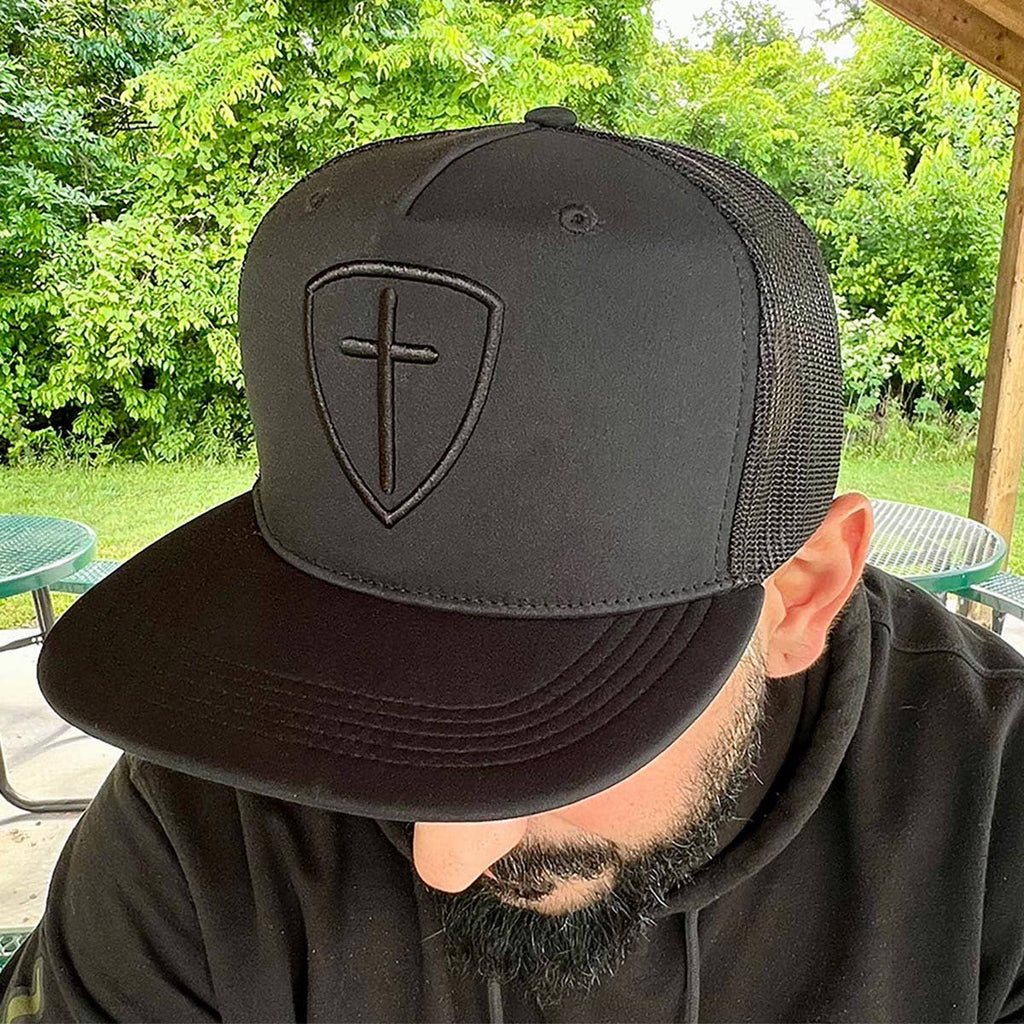 Kerusso Mens Cap Black Cross And Shield: Black / One Size Fits Most